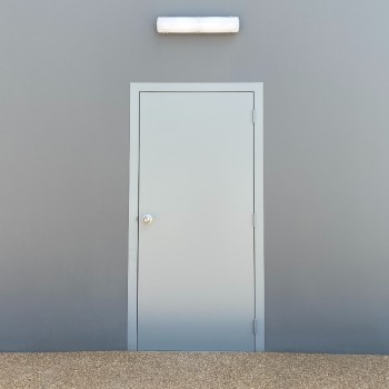 sentry 100.TP Industrial Tilt Panel Door Warehouse